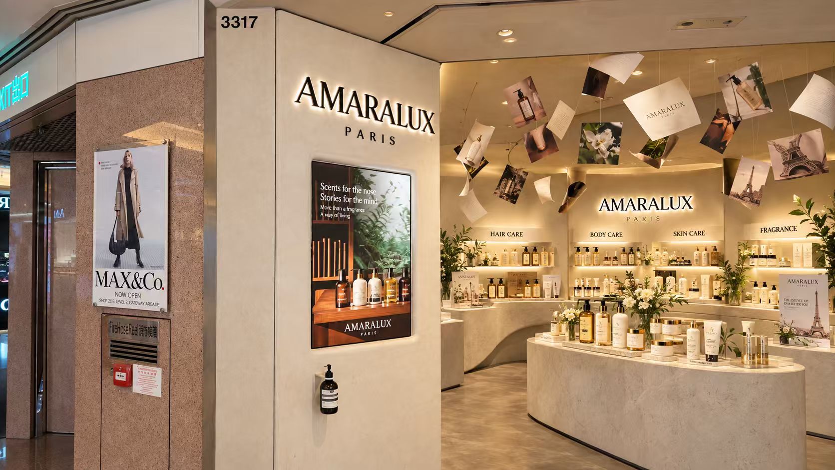 AMARALUX retail concept in cream